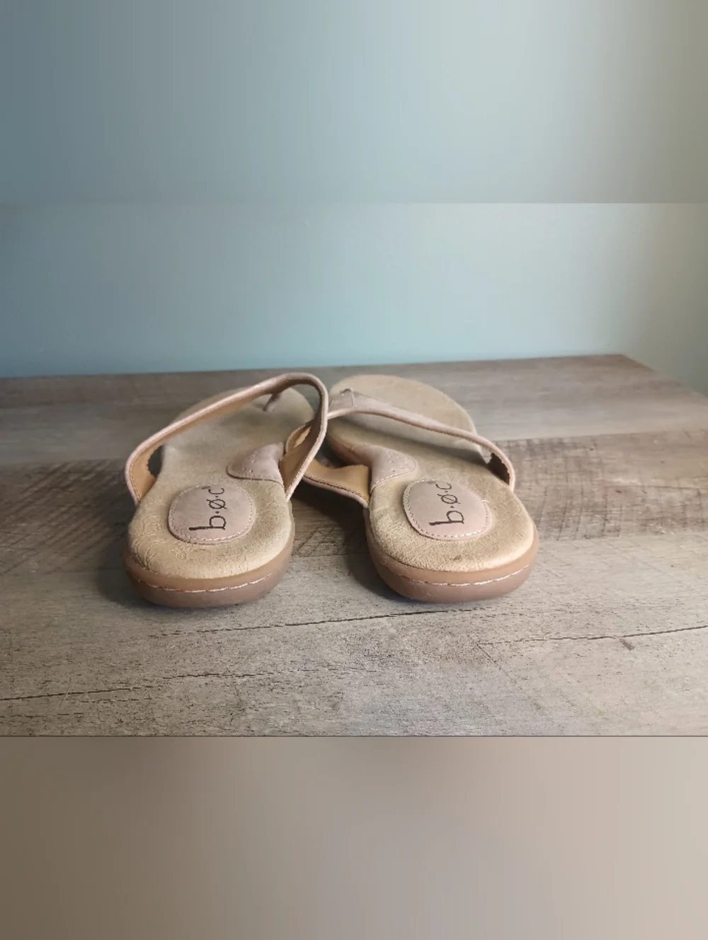 BOC Womens Cadore Metallic Thong Sandals 8 Rose Gold Comfort Beach Travel Vegan - Picture 3 of 12